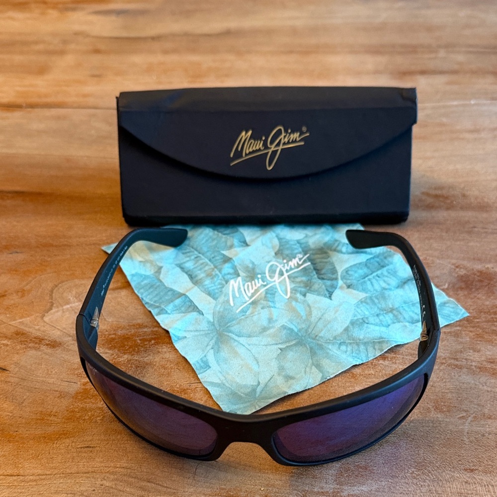 Maui Jim Black Sunglasses